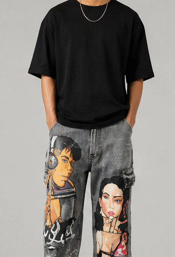 anime-graphic-baggy-cargo-jeans-grey-wash.jpg Men's Anime Graphic Baggy Cargo Jeans in vintage grey wash featuring oversized fit, cargo pockets, and bold anime character artwork.
